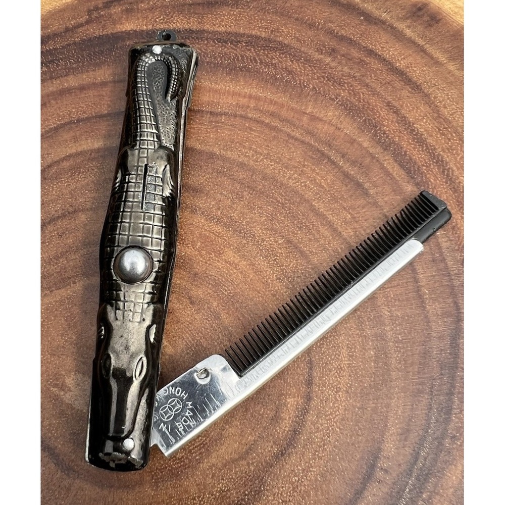 Vintage Folding Alligator Crocodile Pocket Comb 5" Metal Handle Made Hong Kong